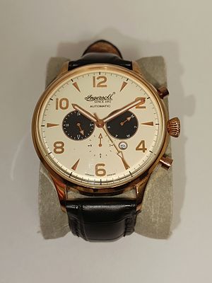 Rel&oacute;gio Ingersol autom&aacute;tico em plaqu&ecirc; com calend&aacute;rio e cron&oacute;grafo