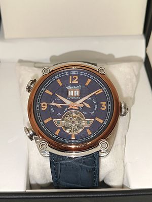 Rel&oacute;gio Ingersol autom&aacute;tico em plaqu&ecirc; com calend&aacute;rio e cron&oacute;grafo