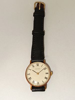 Rel&oacute;gio de pulso em ouro 585% Movado com bracelete em pele e n&uacute;meros romanos