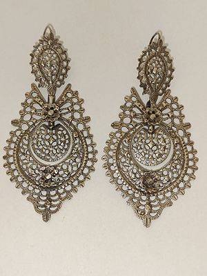 Par de brincos tradicionais &agrave; Rainha em prata filigrana 925%, 22.5gr com 8.6cm