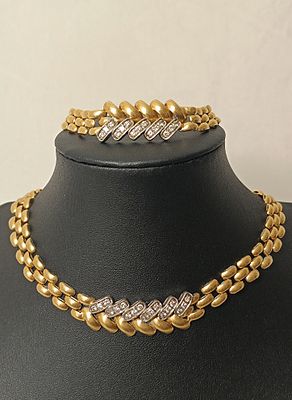 Conjunto de pulseira a gargantilha em ouro 800% com diamantes e 3 marcas de contrastaria 