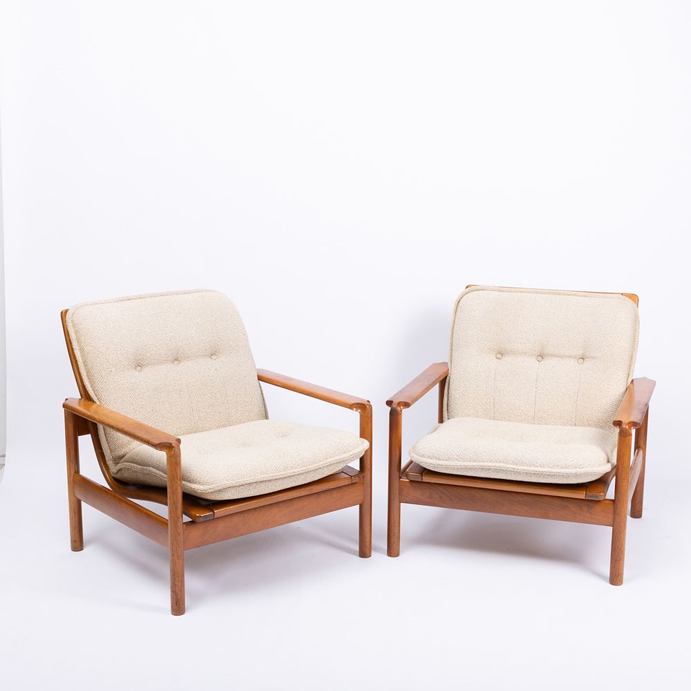 Leiloeira C&ocirc;rte Real | Auction 6 | Antiques & Works of Art