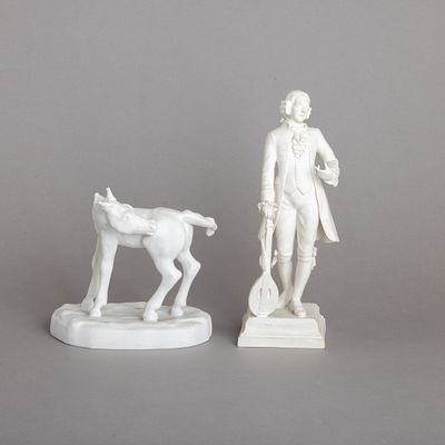 POTRO DA VISTA A LEGRE E TROVADOR. Esculturas em biscuit (1971-1980), potro assinado Delfim Maya 