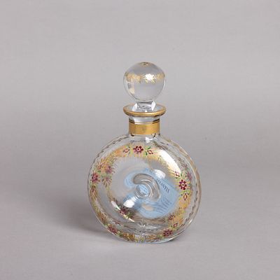 GARRAFA. Em cristal Atlantis pintado, decora&ccedil;&atilde;o policromada e a dourado "grinalda e motivos 