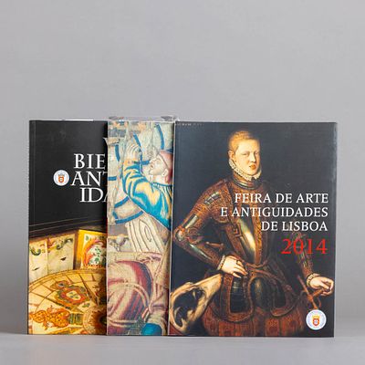 TR&Ecirc;S CAT&Aacute;LOGOS. Cat&aacute;logos das Feiras de Arte e Antiguidades de Lisboa de 2009, 2012 e 2014. 