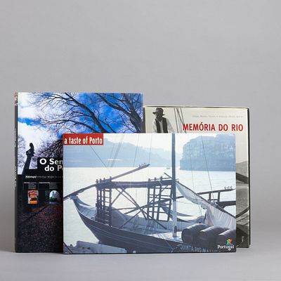 TR&Ecirc;S LIVROS SOBRE O PORTO. "O Sentimento do Porto" por Arnaldo Saraiva, fotografia de Lu&iacute;s 