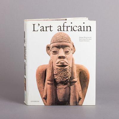 L'ART AFRICAIN. Por Jacques Kerchache, Jean-Louis Paudrat e Lucien Stephen. Profusamente 
