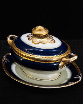 Vista Alegre - Tureen and Plate. Porcelain tureen and plate decorated in shades of cobalt blue and 