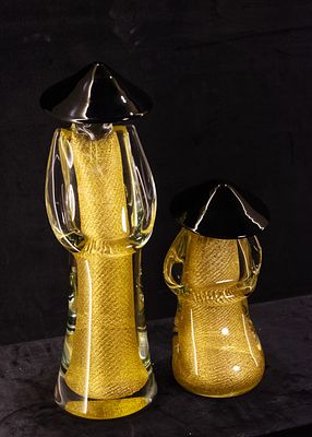 Giuliano Tosi - Pair of chineses figures of Murano Glass. Pair of Murano glass sculptures depicting 