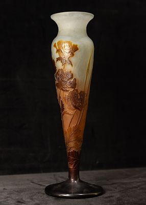 Emile Gall&eacute; - Art Nouveau jug. Art Nouveau period frosted glass jug with round base, decorated with 