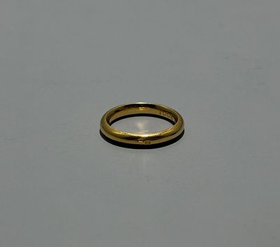 Alian&ccedil;a de ouro gravada no interior. 
Com marcas de garantia. 
Sinais de uso. 
Peso: 4,7g 