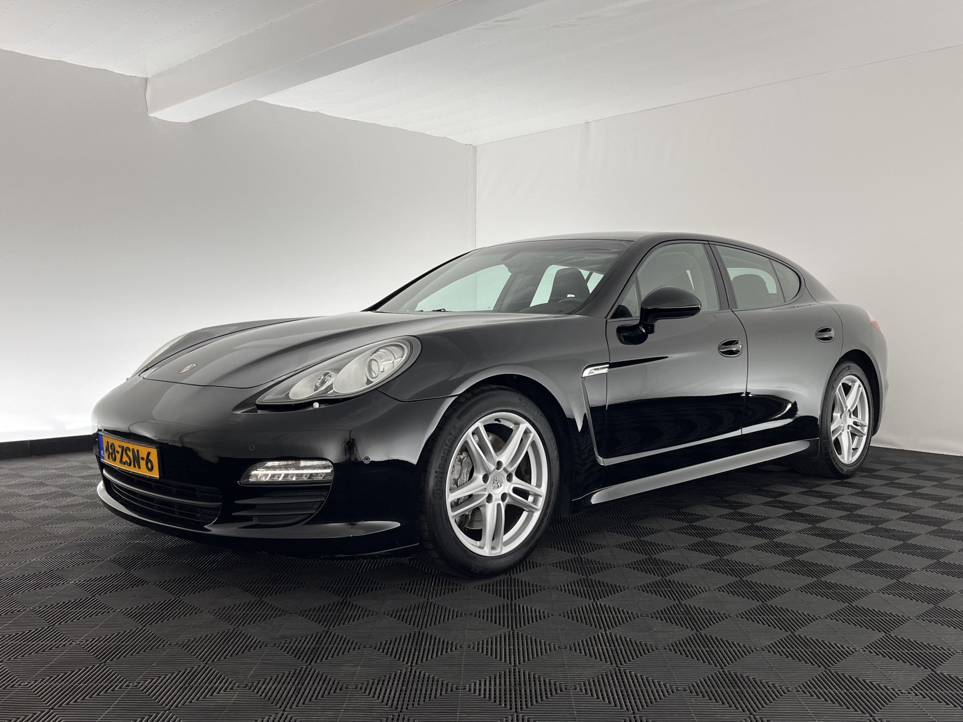 NowLeiloes | Leilão por | Porsche Panamera 3.6 | VIN: WP0ZZZ97ZCL000395