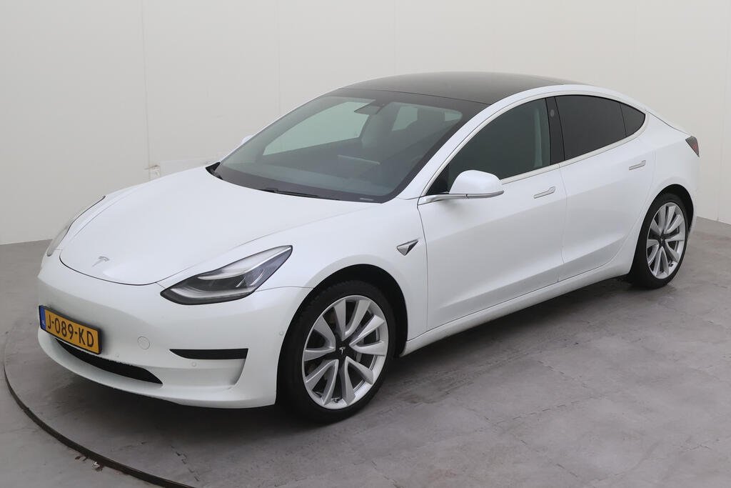 NowLeiloes | Leilão Model 3 | Tesla Model 3 Standard Range Plus 60 kWh - Elétrico - Automático.