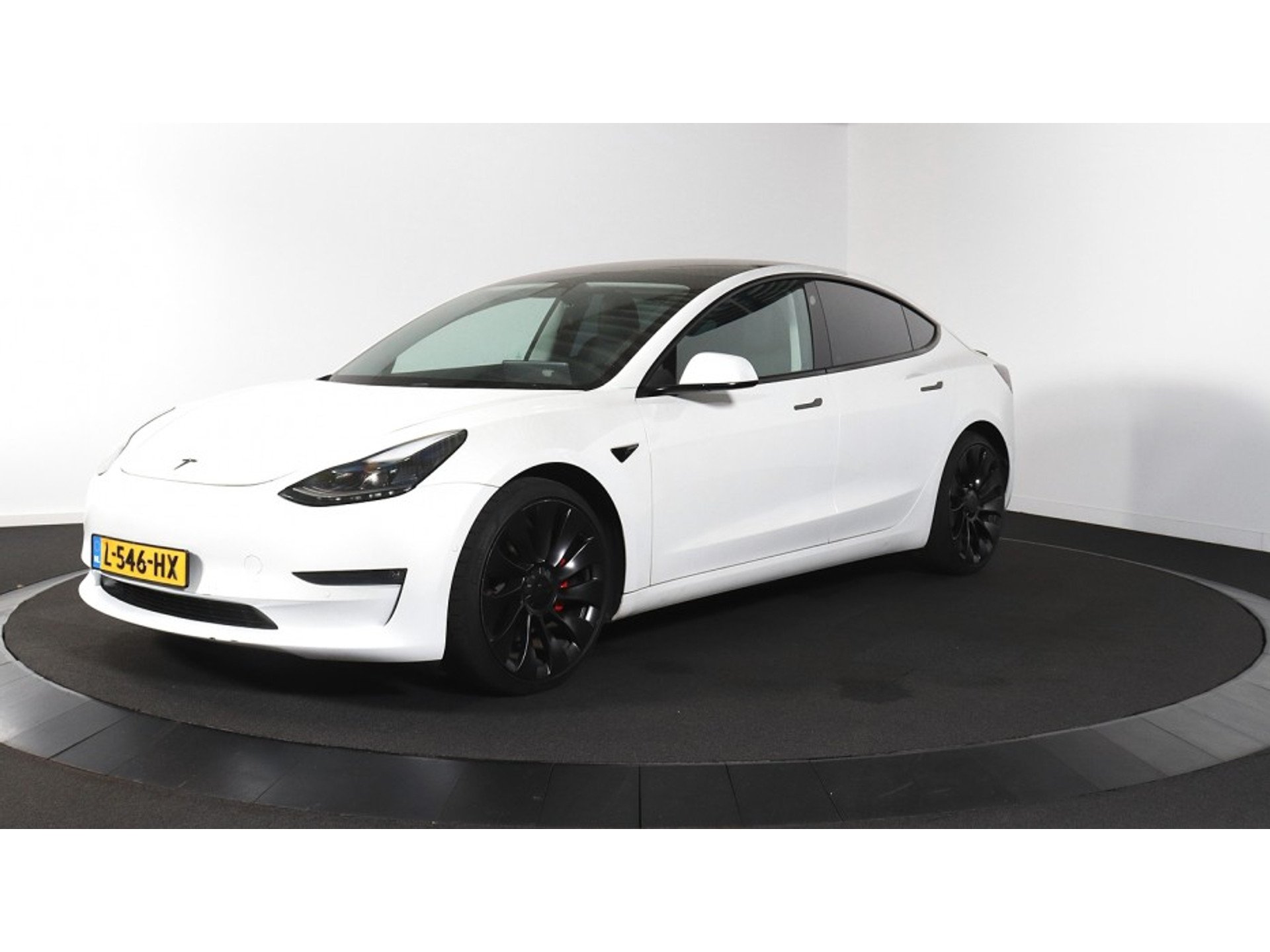 NowLeiloes | Leilão Model 3 | Tesla Model 3 Performance 75 kWh - Motor Duplo - Elétrico - Automático.