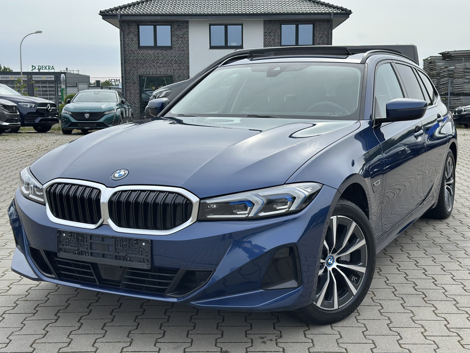 NowLeiloes | Leilão BMW | Viaturas BMW Série 3 - Híbrido Gasolina/Eletro-PlugIn - Automático.