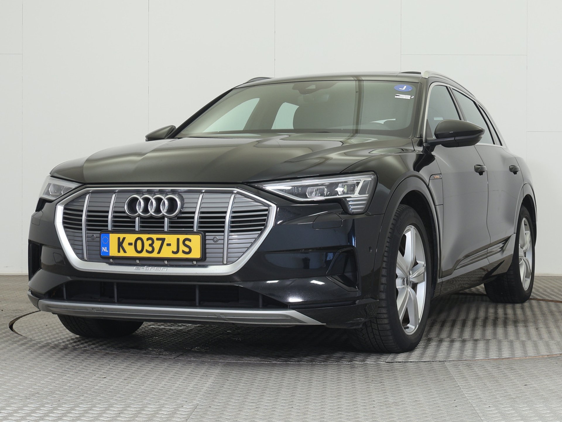 NowLeiloes | Leilão Audi | Viaturas Audi E-Tron - Elétrico - Automático.