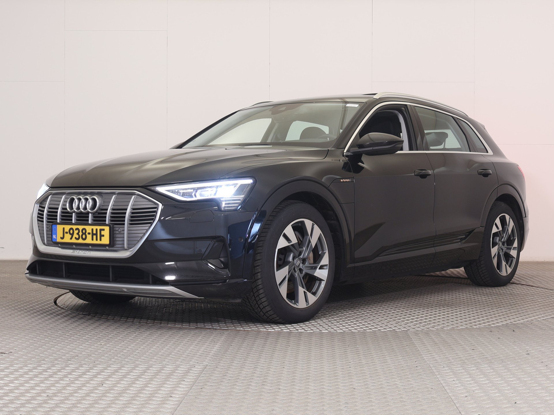 NowLeiloes | Leilão E-Tron | Viaturas Audi E-Tron - Quattro - Elétrico - Automático.