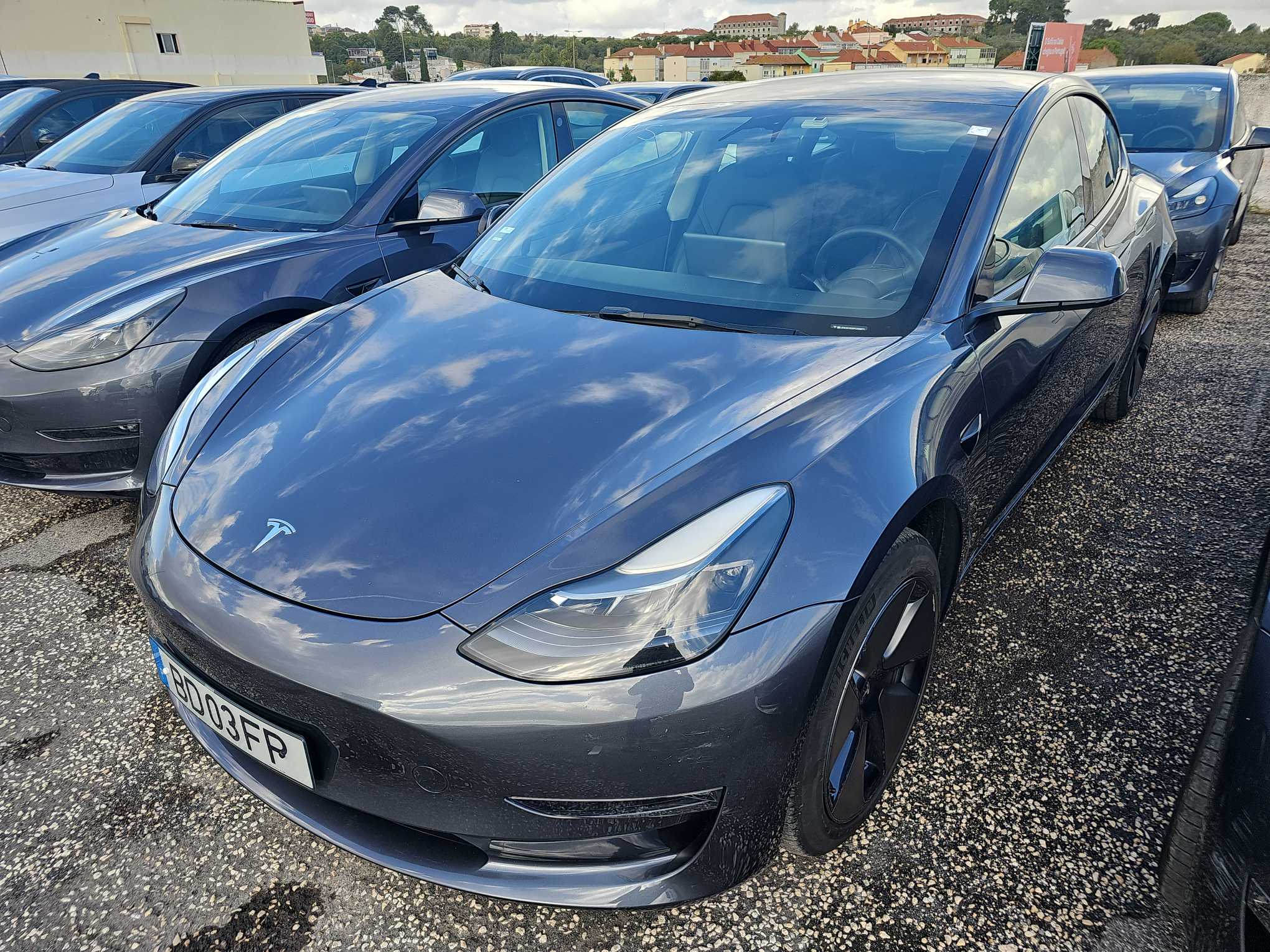 NowLeiloes | Auction TESLA