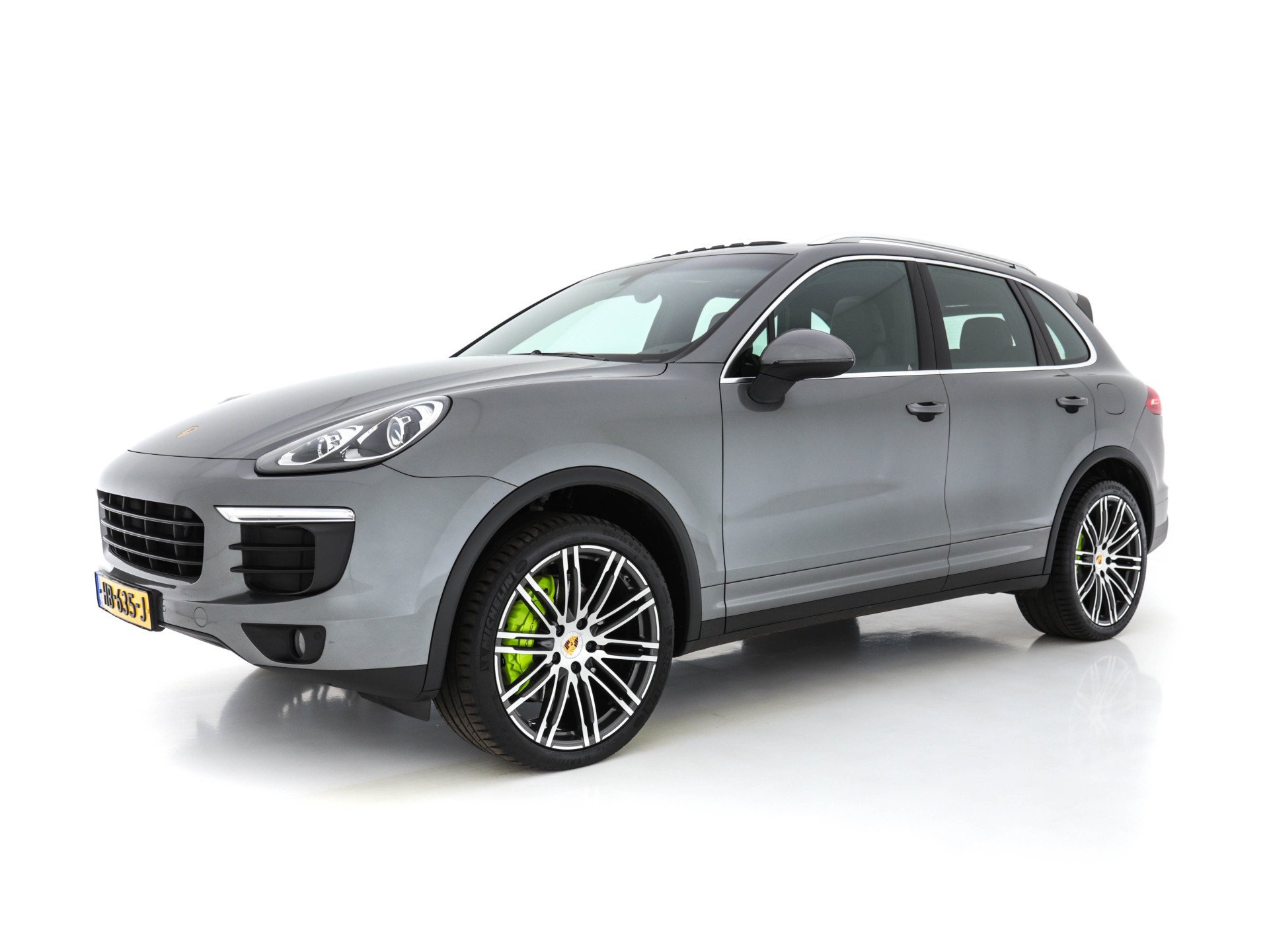 NowLeiloes | Leil&atilde;o POR | Porsche Cayenne 3.0 - H&iacute;brido - Caixa autom&aacute;tica - 333 cv