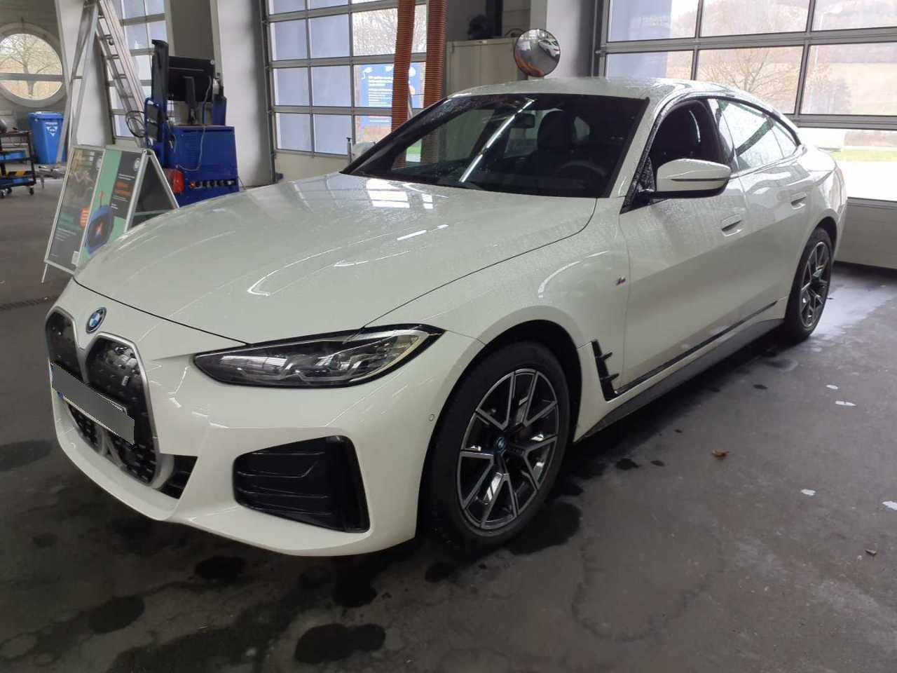 NowLeiloes | Leil&atilde;o BMW | BMW i4 40 - El&eacute;trico - Caixa autom&aacute;tica - 340 cv