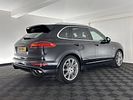 Porsche Cayenne III 2015. 252 000 Km. Zahnrad: Automático
Farbe: cinzento, Pferdestärke: 416. Bild - 3