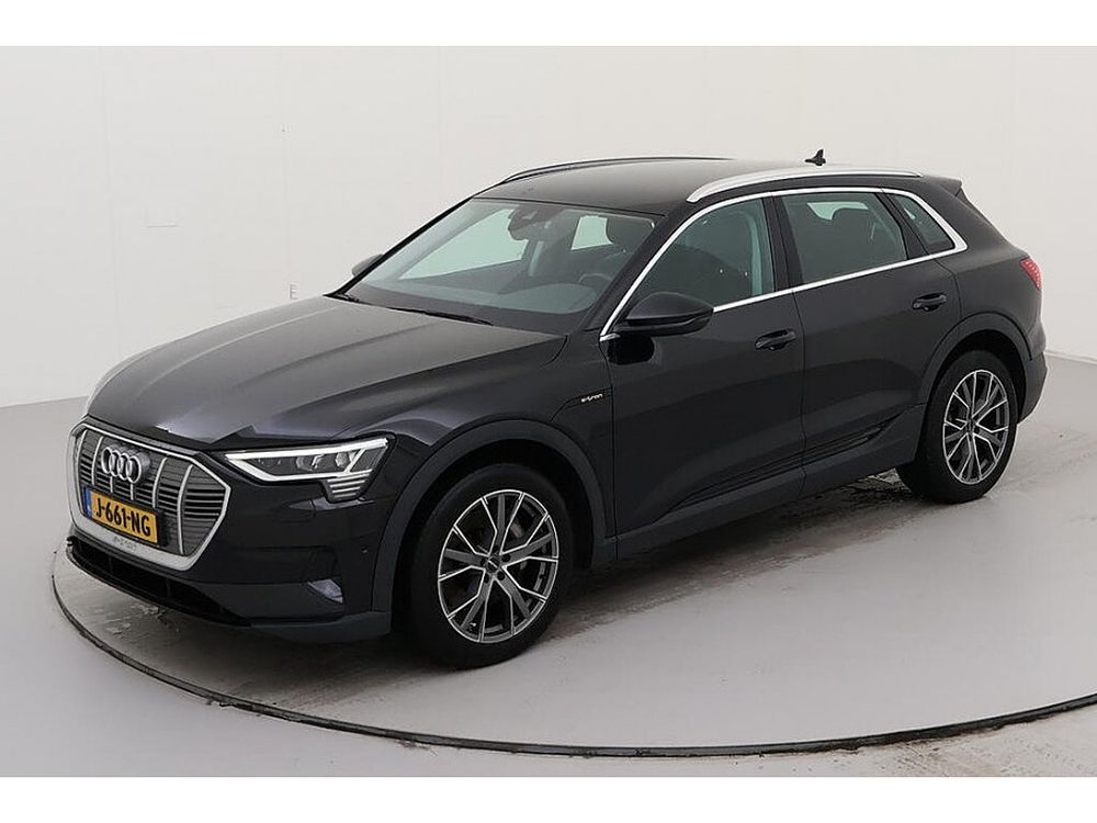 Audi 2020. 110 000 Km. Zahnrad: Automático
Farbe: preto.
Tipo de combustível
Elétrica (bateria) 