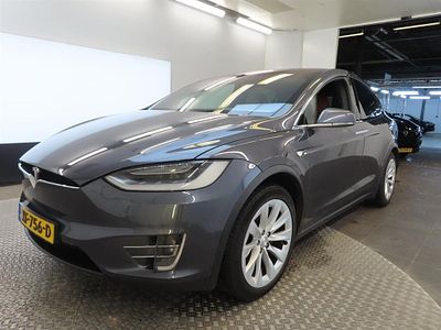 Tesla Model X 2018. 98 300 Km. Mudanças: Automático
Cor: cinzento.
Tipo de combustível
Elétrica