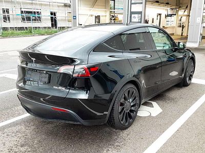 Tesla Model Y 2022. 106 200 Km
Cor: preto.
Tipo de combustível
Elétrico (bateria)
Tipo de