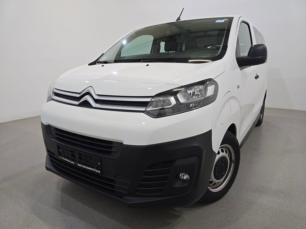 Citroen jumper 2021. 35 200 Km. Mudan&ccedil;as: Autom&aacute;tico
Cor: Branco.
Marca e modeloCitroen Jumpy 