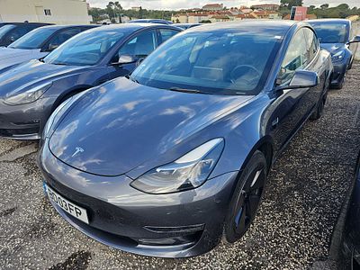 Tesla Model 3 2023. 66 500 Km. Mudan&ccedil;as: Autom&aacute;tico
Cor: cinzento.
Matr&iacute;cula	BD03FP
VIN 