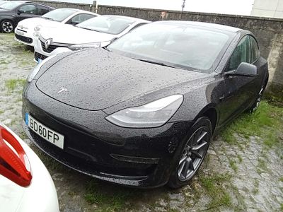 Tesla Model 3 2023. 65 200 Km. Mudan&ccedil;as: Autom&aacute;tico
Cor: preto.
Matr&iacute;cula	BD60FP
VIN 