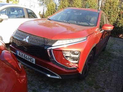 Mitsubishi Eclipse Cross 2022. 128,400 Km
Color: vermelho.