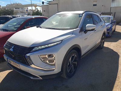 Mitsubishi Eclipse Cross 2022. 122,500 Km
Color: Branco.