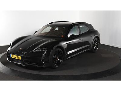 Porsche Taycan Turbo 2024. 119,900 Km. Transmission: Autom&aacute;tico
Color: preto.
Primeira 