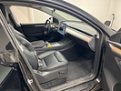 Tesla Model Y 2022. 87 100 Km. Mudan&ccedil;as: Autom&aacute;tico
Cor: preto.
Primeira matr&iacute;cula
24/11/2022 Fotos - 7