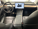 Tesla Model Y 2022. 87 100 Km. Mudan&ccedil;as: Autom&aacute;tico
Cor: preto.
Primeira matr&iacute;cula
24/11/2022 Fotos - 6