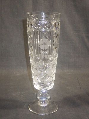 Смирнова Л.Д. - Бокал для вина "Южный" с олимпийской символикой. Гравировка травлением "М 1980" 