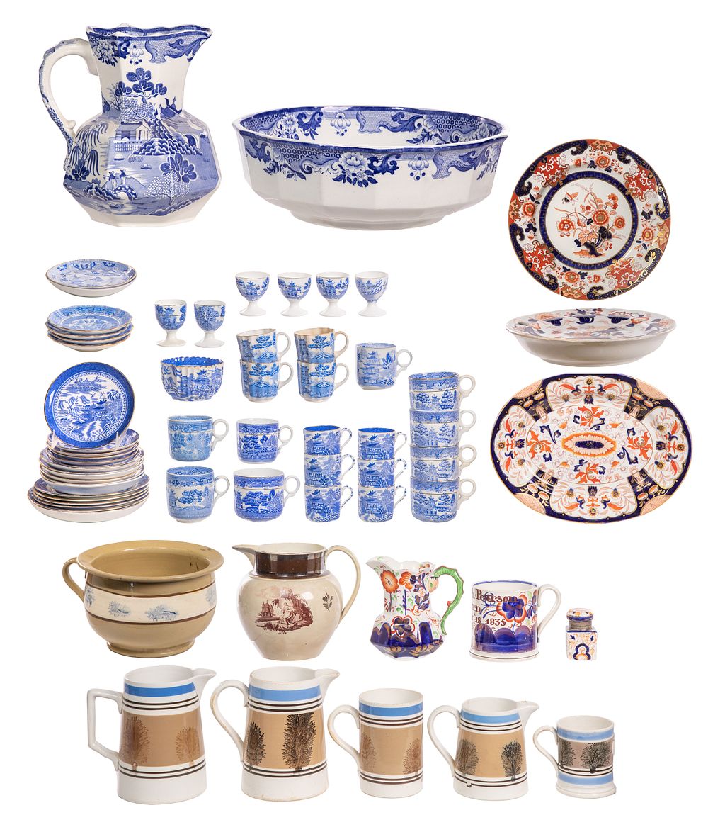 Lot 247: Porcelain Object Assortment