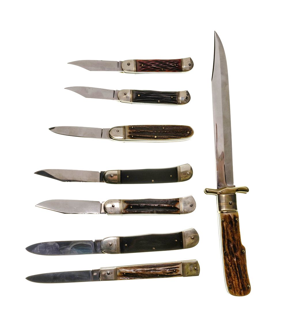 Lot 263: Hubertus Lever Lock Knife Assortment