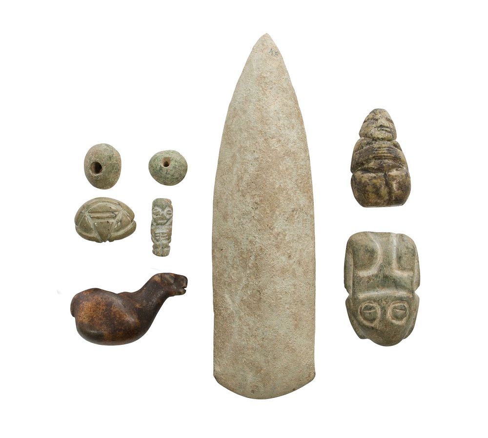 Lot 189: Pre-Columbian Stone Object Assortment