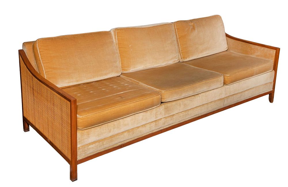 Lot 279: Seng Davenport Rotary Sleeper Sofa