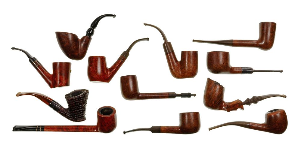 Lot 326: Tobacco Pipe Assortment
