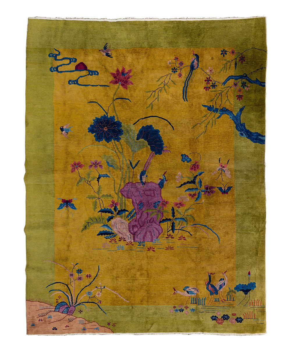 Lot 182: Chinese Art Deco Rug