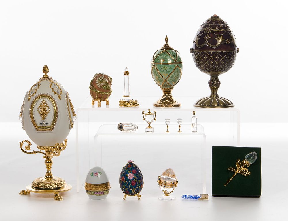 Lot 197: Decorative Egg and Object Assortment