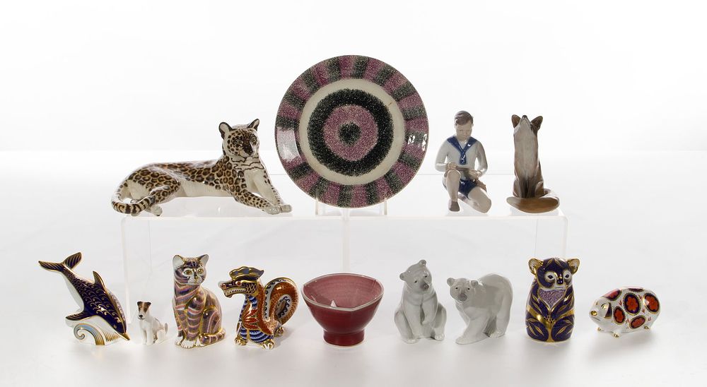Lot 229: Porcelain Figurine Assortment