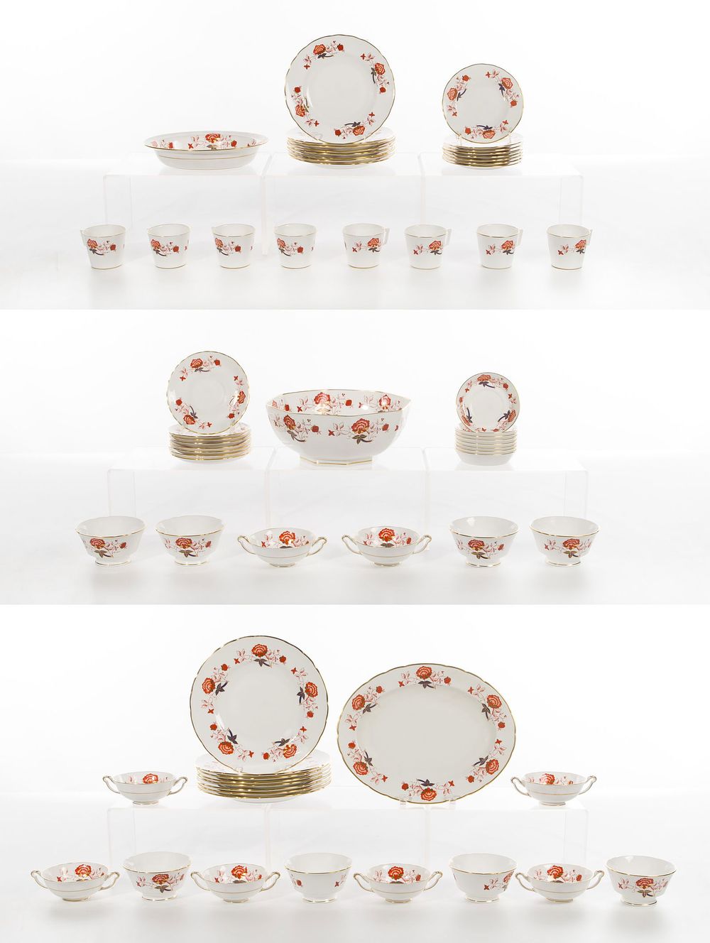 Lot 237: Royal Crown Derby Bali Porcelain China Service