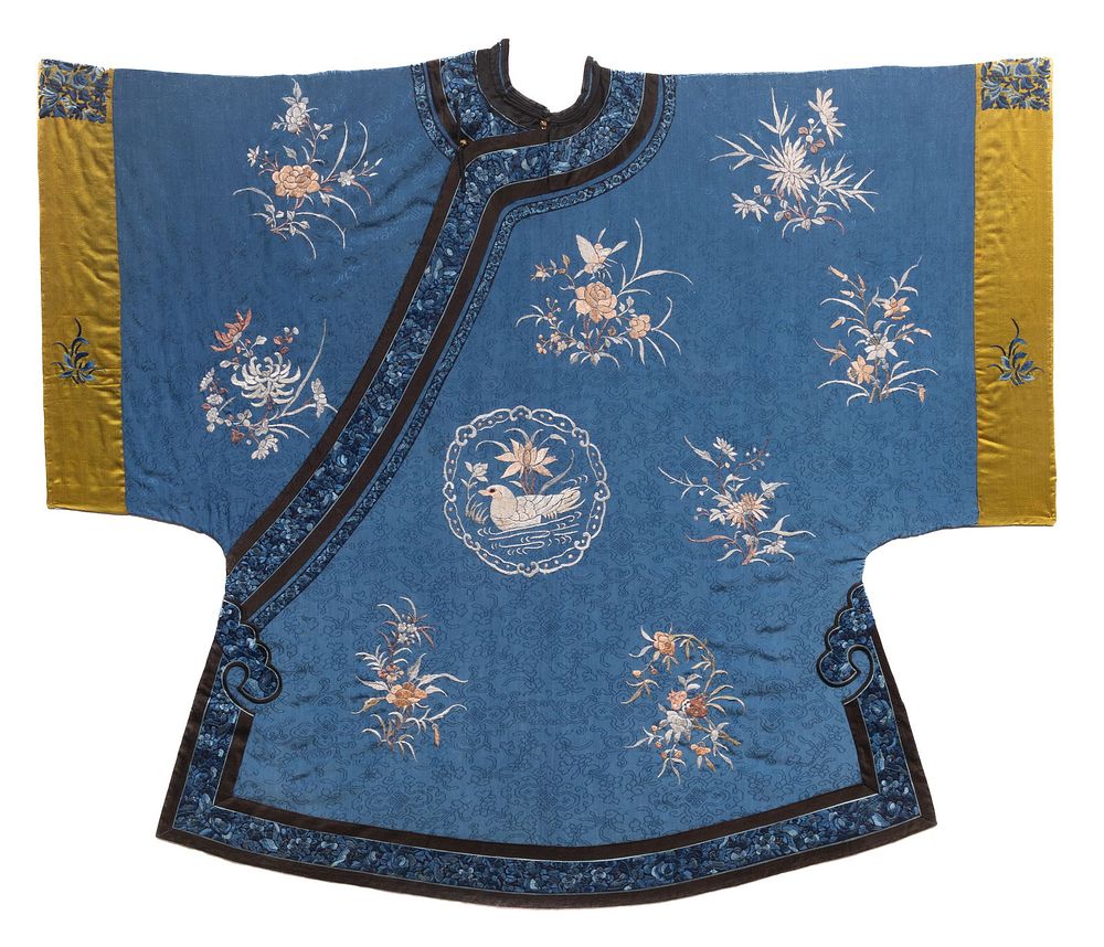 Lot 259: Chinese Silk Summer Robe