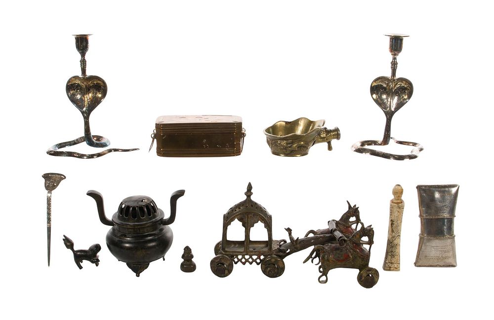 Lot 272: Asian Metalwork Assortment