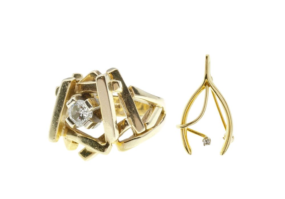 Lot 171: 14k Yellow Gold and Diamond Jewelry