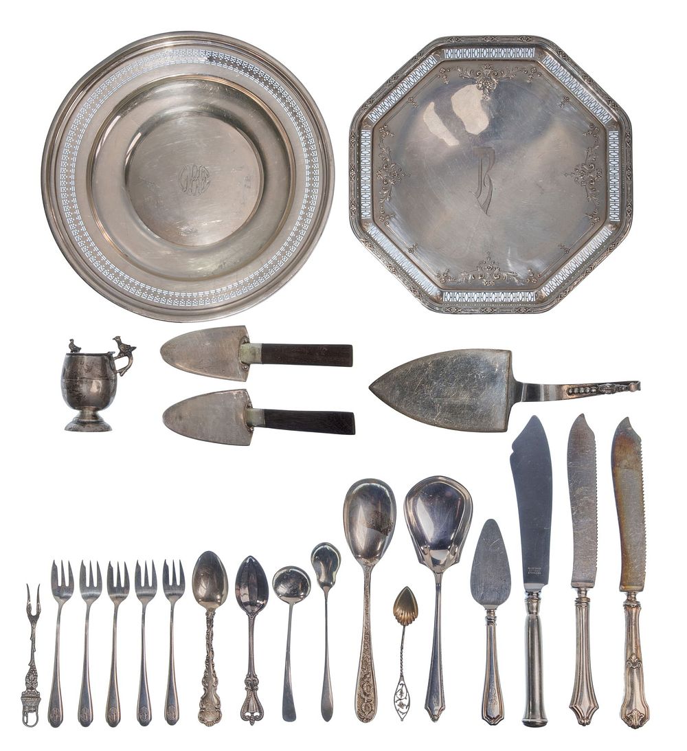 Lot 176: Sterling Silver and European (800) Silver Tableware Assortment